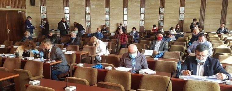 Общински съвет - Добрич заседава днес