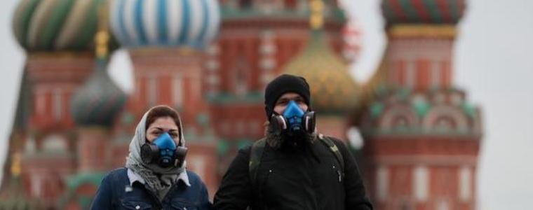 Русия регистрира лек спад в новите случаи на коронавирус и рекорд при починалите