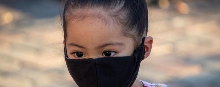 Британски експерт: Децата са по-податливи към новия щам на коронавируса