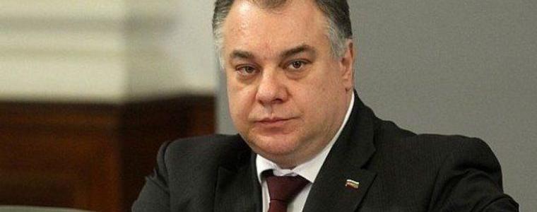 Д-р Ненков: Политиците да се оттеглят от контрола на здравната криза. Не е тяхна работа