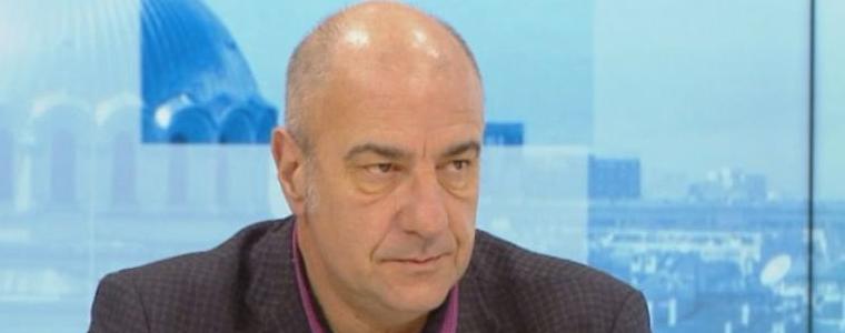 Доц. Любомир Киров: Ако искате ваксина, не чакайте личният лекар да ви покани