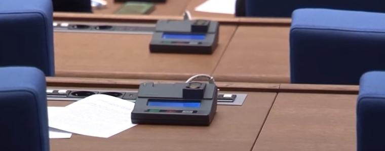 НС прие Закона за българския жестов език