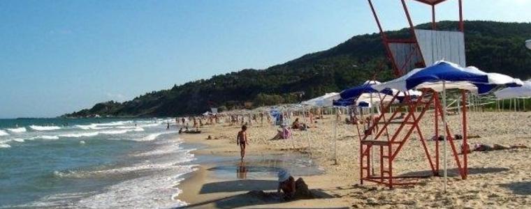 Определени са концесионерите на два морски плажа в Кранево