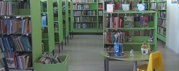 Детската заемна в библиотеката се радва на голям интерес от страна на малките читатели (ВИДЕО)