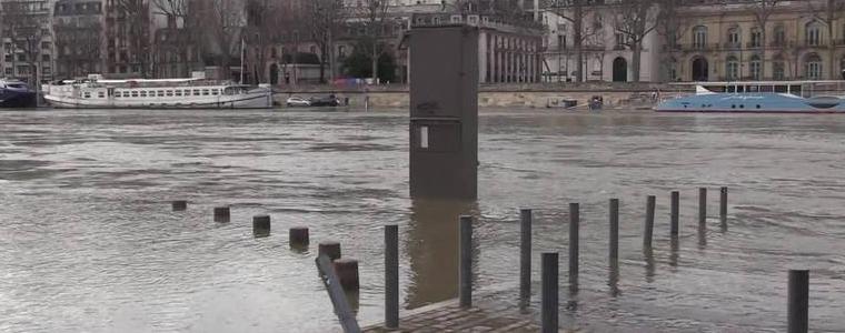 Евакуираха 80 души във Франция заради проливни дъждове  