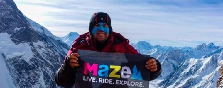 Издирват Атанас Скатов след падане при връщане в лагера под К2