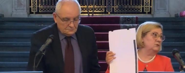 Бюлетината - 60 см, броят на кръгчетата в зависимост от кандидатите  