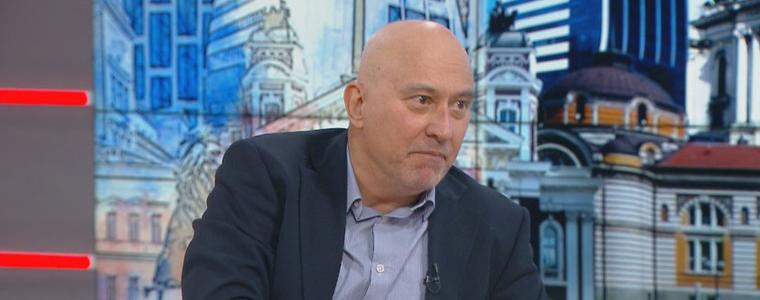 Математикът Огнян Кунчев: 3 млн. трябва да са ваксинирани до лятото, за да смекчим четвъртата вълна