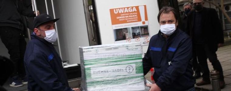 Пристигнаха 33 000 дози от ваксината на Moderna и 16 000 от тази на AstraZeneca