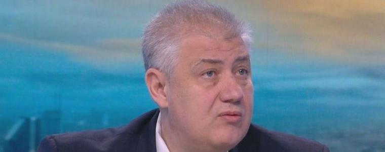 Проф. Балтов: Ще се въведат ограничения за цялата страна, ако няма резултат на регионално ниво