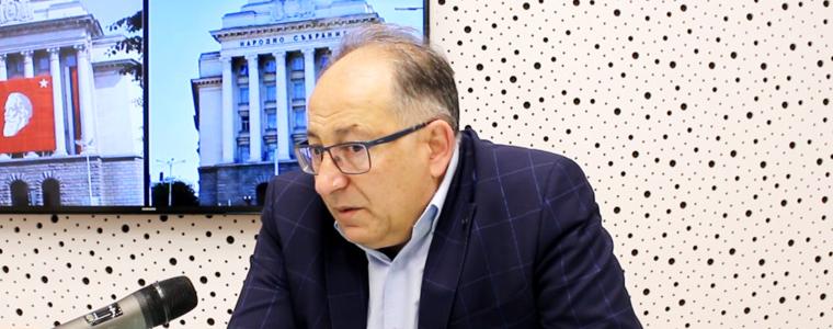 Радослав Симеонов: Парламентаристите ни трябва да са образовани, политическият елит не е подготвен (ВИДЕО)