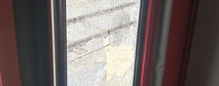 Три влака бяха обект на вандализъм в рамките на няколко часа