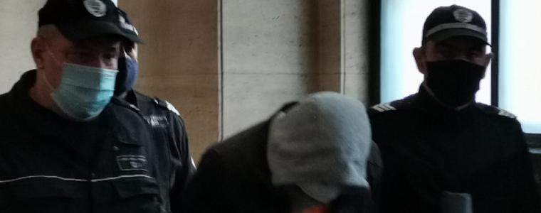 В ареста остава един от обвинените в шпионаж за Русия, решават за останалите