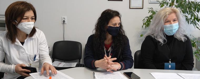 Здравни инспектори: Мерките трябва да се спазват, но трудно срещаме разбиране от страна на гражданите (ВИДЕО)