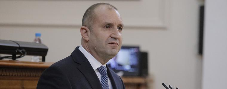 Румен Радев не иска да мисли още за служебно правителство