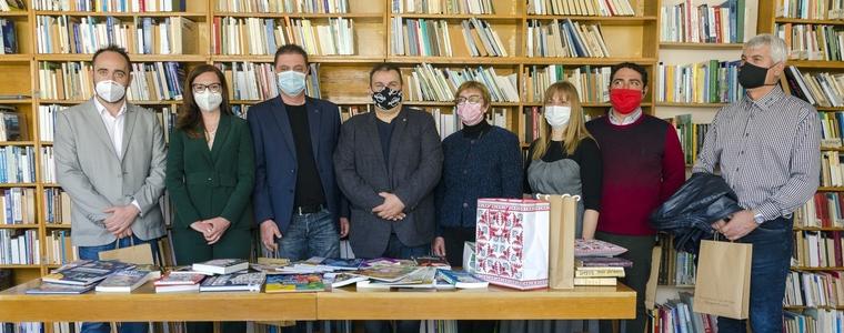 ГЕРБ – Добрич: Нека да помогнем на читалищата, като дарим книги!