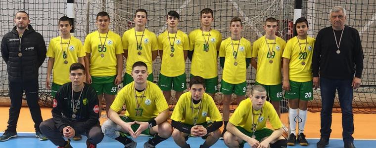 ХАНДБАЛ: Юношите старша на "Добруджа" се класираха на 1/2-финал на държавното първенство