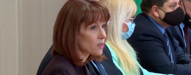 Камелия Нейкова: Между 300 и 500 машини още ще са необходими за изборите