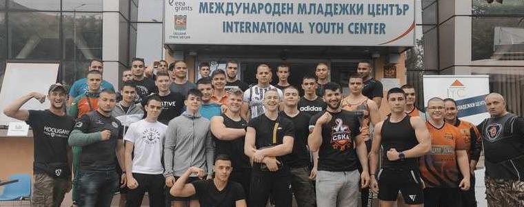КАНАДСКА БОРБА: Даниела Каракашева стресна конкуренцията на училищния турнир в Стара Загора