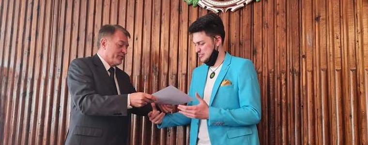 Връчиха грамоти на носителите на наградата „Йордан Парушев“ за тази година 