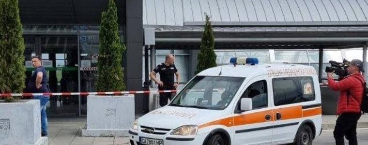 Опит за убийство и самоубийство в метростанция "Летище София"