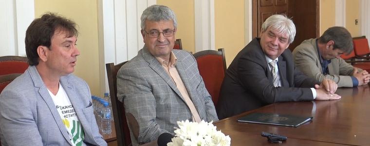 Доц. Галин Георгиев: Без спешни държавни мерки следващ юбилей на ДЗИ – Ген. Тошево няма да има (ВИДЕО)