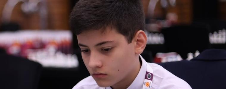 Момчил Петков да представя България на Световната купа по шах в Сочи, настоява треньорът му