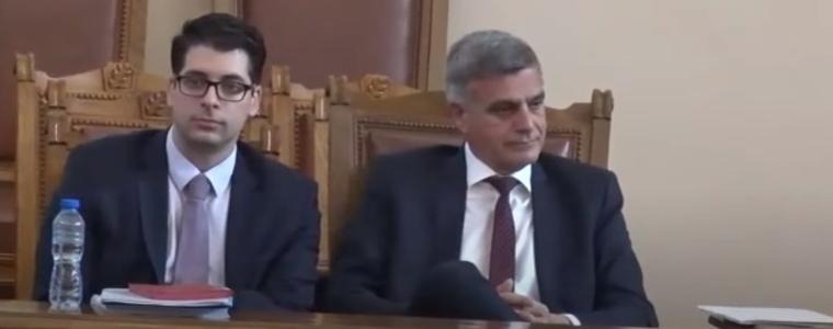 Има достатъчно пари в бюджета за избори два пъти
