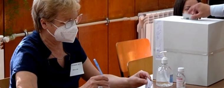 Към 16,00 часа избирателната активност в областта е 23,73 %