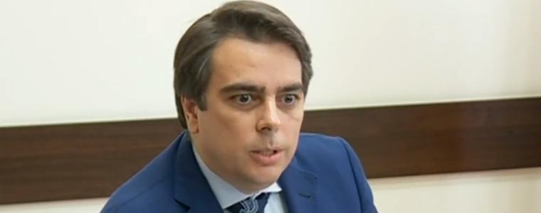 Василев дава АПИ на прокурор, имало обществени поръчки с един участник  