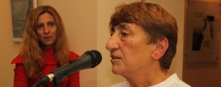 Керанка Далакманска представя петата си стихосбирка „Ще те събудя в седем сутринта…“