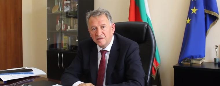 Министър Кацаров поиска становища на работодателски и браншови организации по предложените мерки