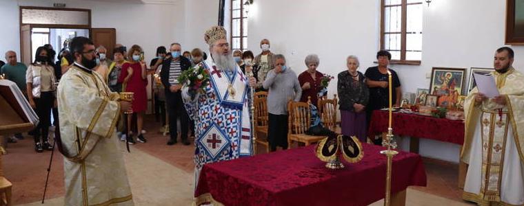 Митрополит Йоан освети храм "Св. Николай" в каварненското село Свети Никола