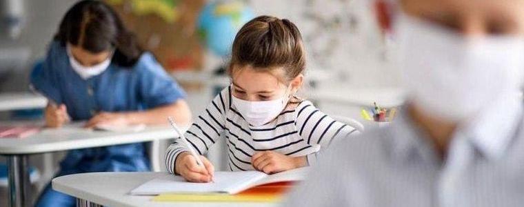 МОН: Учениците до 4 клас без маски в час