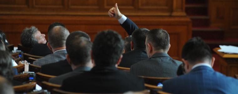 Парламентът реши страната ни да дари ваксини „Пфайзер“ на Северна Македония