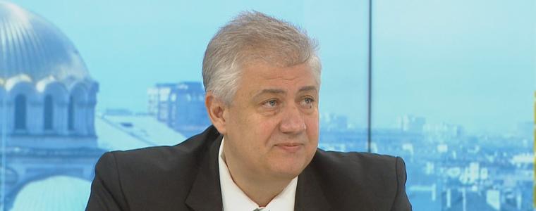 Уволниха проф. Асен Балтов от "Пирогов"  