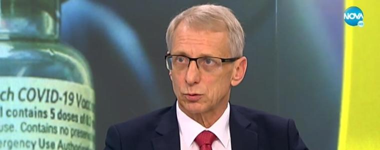 Денков: Няма да издам нареждане за задължителна имунизация нa учителите