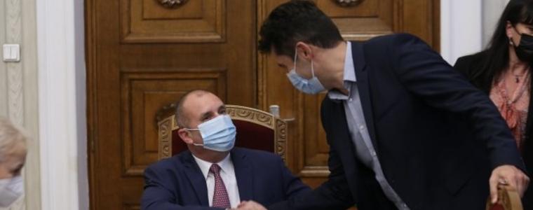 КС: Указът на Радев за назначаване на Петков противоконституционен 