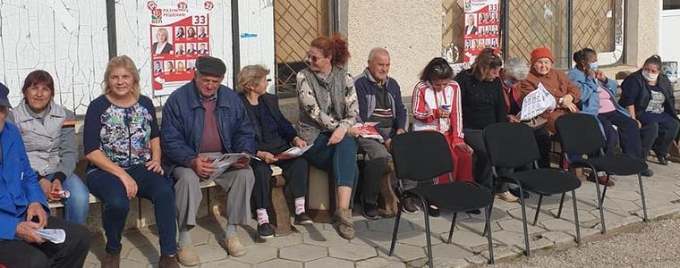 ИЗБОРИ 2021: Кандидатите за народни представители от коалиция „БСП за България” се срещнаха с жителите на с. Малка Смолница