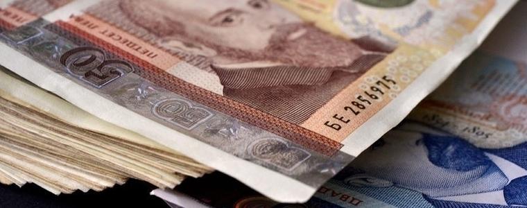 През третото тримесечие на годината средната месечна заплата за областта e 1 185 лв.