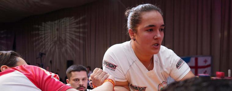 16-годишната Даниела Каракашева с бронз при жените на Световното по канадска борба