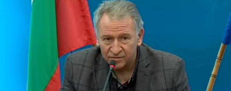 Министър Кацаров: Учениците от първи до дванадесети клас ще се върнат в училище от понеделник