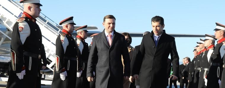 Министър-председателят Кирил Петков пристигна в Скопие