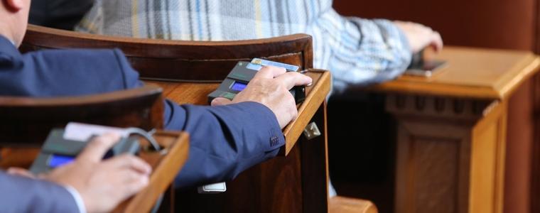 Парламентът прие на първо четене промени в Закона за ДДС