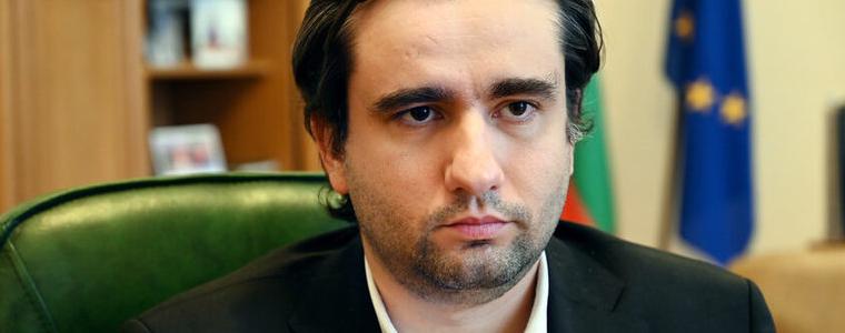 Пощите ще станат центрове за административни услуги