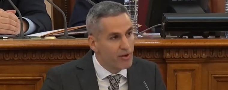 Управляващите поискаха оставката на Иван Гешев  