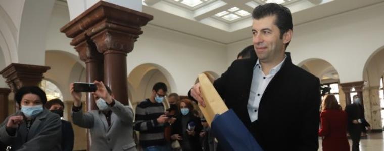 Борисов и Горанов в списъка на Петков