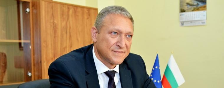 Освободен е шефът на „Автомобилна администрация“
