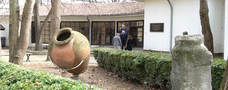 Протестират музейните специалисти в Добрич – всички обекти днес са затворени (ВИДЕО)