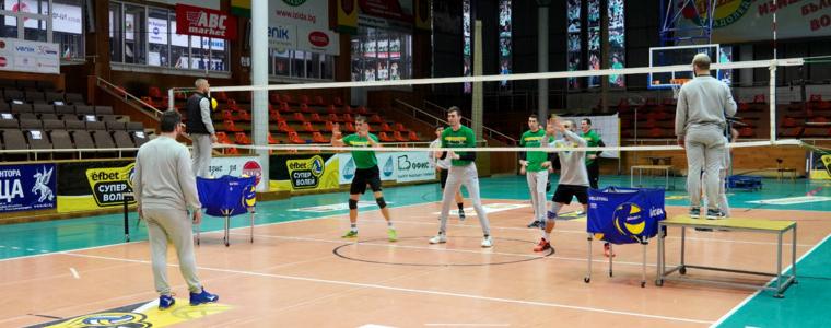 Волейболистите на Добруджа 07 се надяват на пълна зала утре (ВИДЕО)